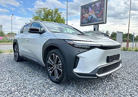 Toyota bZ4X FWD/ACC/JBL/Matrix/360°/Navi/1. Hand