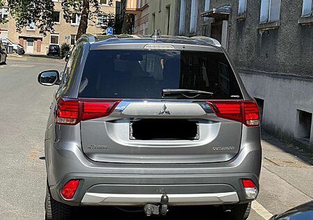 Mitsubishi Outlander 2.2 DI-D 4WD Aut. Diamant Edition+
