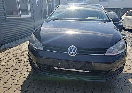 VW Golf Volkswagen VII Lim. Trendline BMT