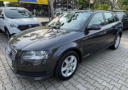 Audi A3 Sportback 1.8 TFSI Attraction1.HAND CHECKHEFT