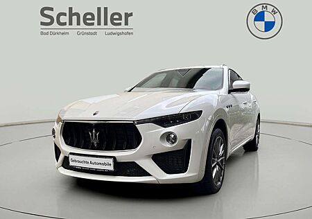 Maserati Levante GTS Q4 Panorama 360° Kamera