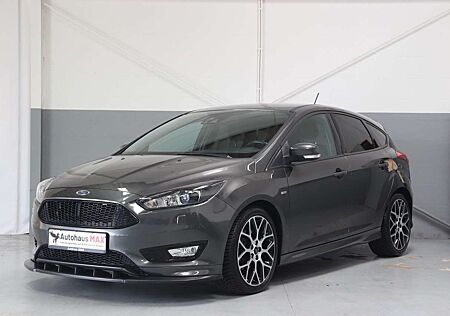 Ford Focus Lim. ST-Line~SZH~LKHZ~TotW~SpurH~Navi