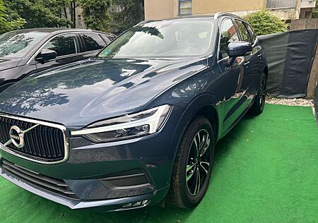 Volvo XC 60 XC60 B4 Business - Benzin - Automatik 197 PS
