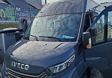 IVECO Daily 35 C 18H D