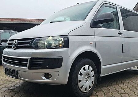 VW T5 Transporter Volkswagen Kombi 2.0 TDI NAVI 7 SITZER