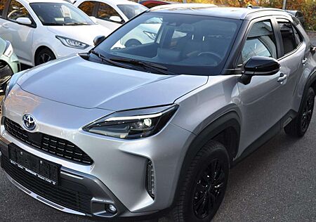 Toyota Yaris Cross Hybrid AWD-i Premiere Edition