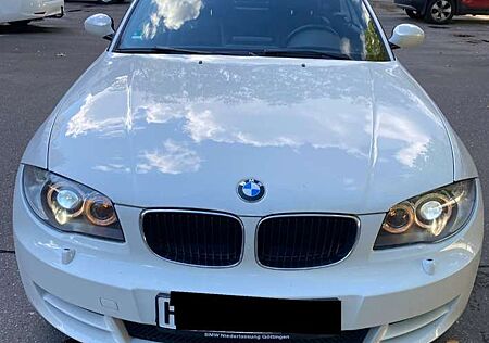 BMW 120d 120 Cabrio Navi/SHZ/Sportsitze