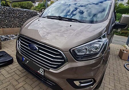 Ford Tourneo Custom 320 L2H1 VA Autm. Titanium