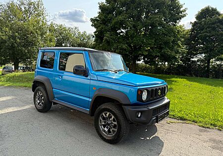 Suzuki Jimny 1.5 ALLGRIP Comfort+ AHK LED 4 Sitze