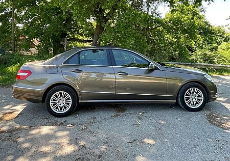 Mercedes-Benz E 350 CDI DPF BlueEFFICIENCY 7G-TRONIC Elegance