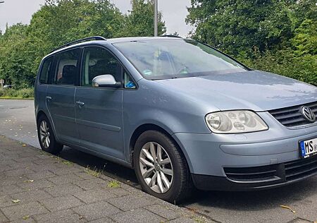 VW Touran Volkswagen 2.0 TDI Trendline