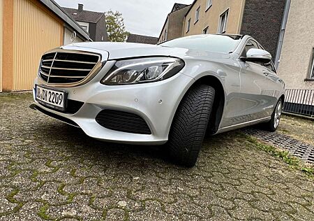 Mercedes-Benz C 220 (BlueTEC) d 7G-TRONIC Exclusive