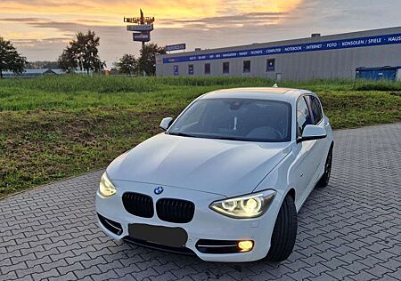 BMW 118 Sport Line *XENON*SCHIEBEDACH*NAVI*