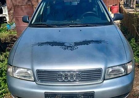 Audi A4 1.6