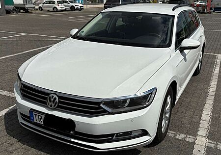 VW Passat Variant Volkswagen 2.0 TDI DSG (BlueMotion Technology)