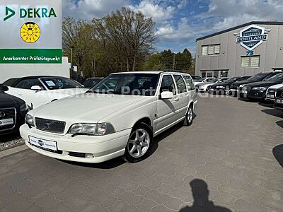 Volvo V70 2.5 Automatik Rarität/133TKM/1.Hand/SHZ/KLIM