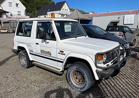 Mitsubishi Pajero 2600