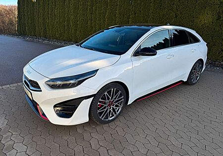 Kia Pro_ceed ProCeed / pro_cee'd ProCeed 1.6 T-GDI DCT GT *Pano*Memory-Sitz*