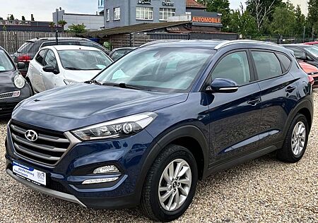 Hyundai Tucson Navi/Kamera/Totwinkel/Temp/SHZ/Tel/AHK!!!