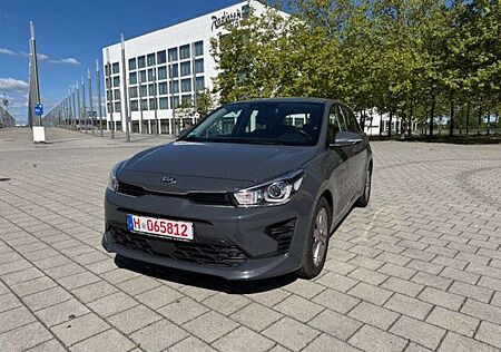 Kia Rio Vision Advanced, Kamera, DAB