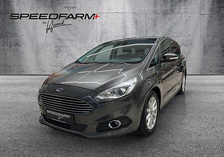 Ford S-Max Titanium