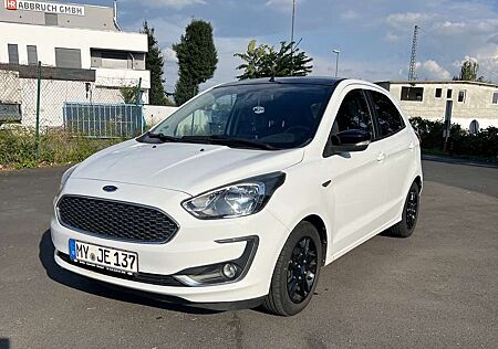 Ford Ka /+ Black / White
