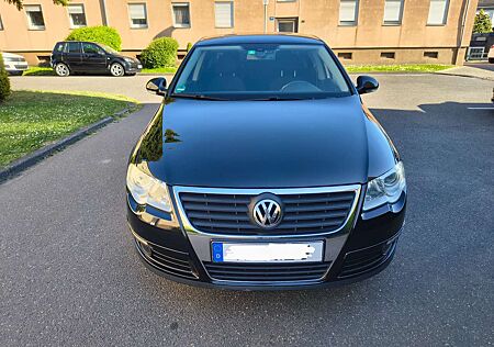 VW Passat Volkswagen 2.0 TDI DPF Sportline