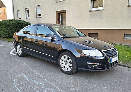 VW Passat Volkswagen 2.0 TDI DPF Sportline