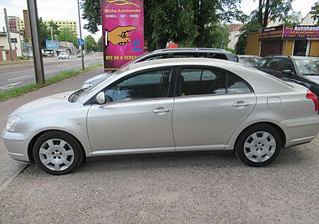 Toyota Avensis 1.8 Style