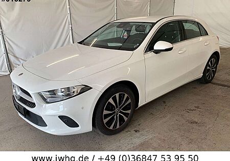 Mercedes-Benz A 250 e Progressive Leder NavDigtacho Tempo Spur