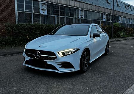 Mercedes-Benz A 250 4Matic 7G-DCT AMG Line; Garantie MB100