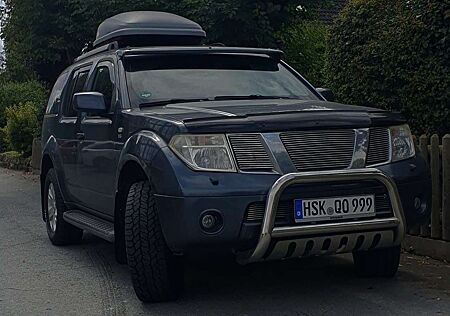 Nissan Pathfinder 4.0 V6 Premium