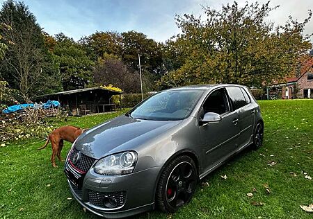 VW Golf Volkswagen GTI Edition 30