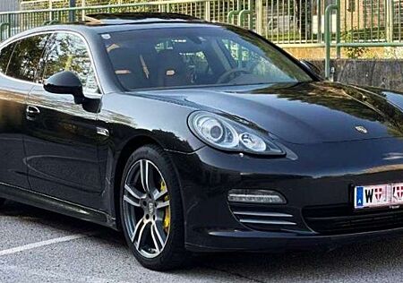 Porsche Panamera 4S PDK