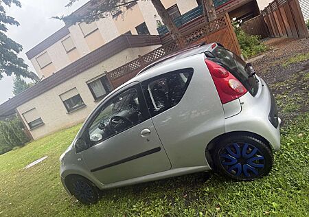 Peugeot 107 70 Filou