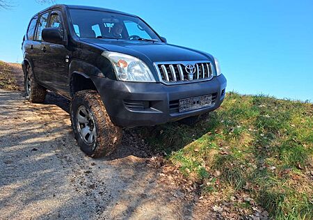 Toyota Land Cruiser 3.0 D-4D C (J12)