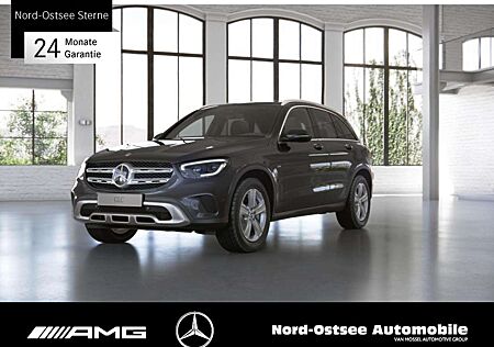 Mercedes-Benz GLC 300 de 4M KAMERA PANO TEMPO AHK NAVI SHZ
