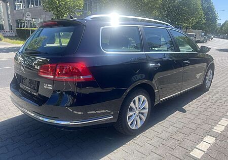 VW Passat Variant Volkswagen Business Edition BlueMotion 4Motion, Bi-Xenon, AHK