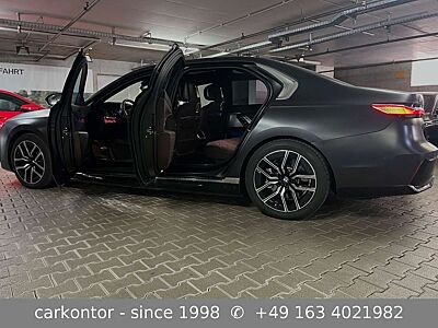 BMW i7 xDr. 60 *M SPORT*PANO SKY*BELÜFTUNG*AUT TÜREN
