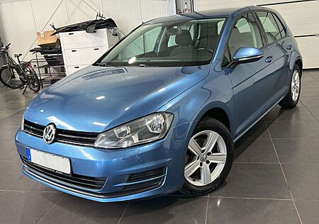 VW Golf Volkswagen VII 2.0 TDi Lim. **Navi*AHK*SHZ*PDC**