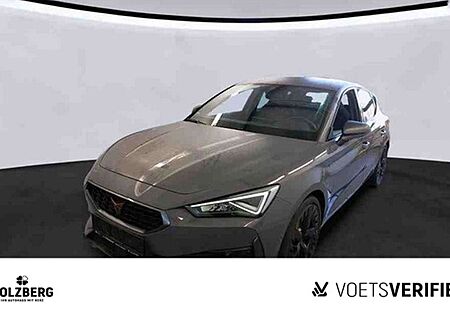 Cupra Leon 1.4 e-Hybrid VZ RFK+KEYLESS+SZH