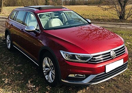 VW Passat Alltrack Volkswagen 2.0 TDI SCR 4Motion DSG (BMT)