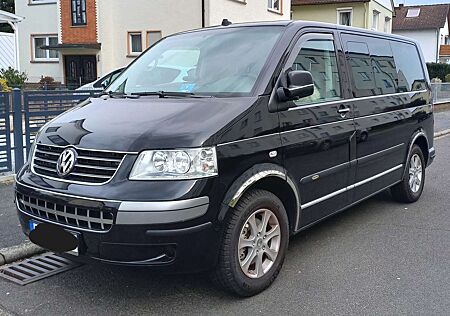VW T5 Multivan Volkswagen Top gepflegt - AHK/Bett/Klima/Vorzelt u.v.m.