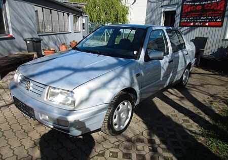 VW Vento Volkswagen GLX,1,8,Klima,EFH,5 Türig.