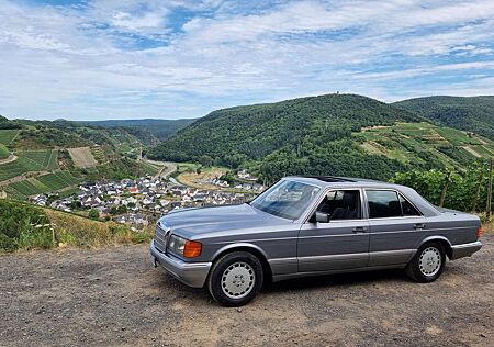 Mercedes-Benz S 300 SE