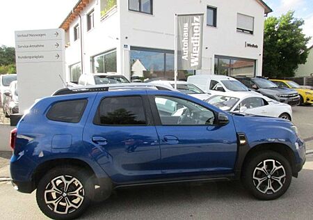 Dacia Duster Celebration 4WD TCE 150 Navi Kamera PDC Sitzh Blue