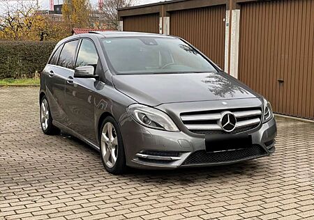 Mercedes-Benz B 220 CDI / d (246.203)