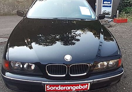 BMW 523i 523 *AHK*WR*SD*im Kundenauftrag*