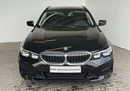 BMW 320 iA Tour. Advantage LiveCock.PDC.SHZ.Klimaaut.
