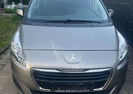 Peugeot 5008 Access